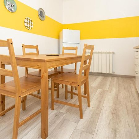Appartamento Piombo Giallo - Affitti Brevi Italia Генуа Екстериор снимка